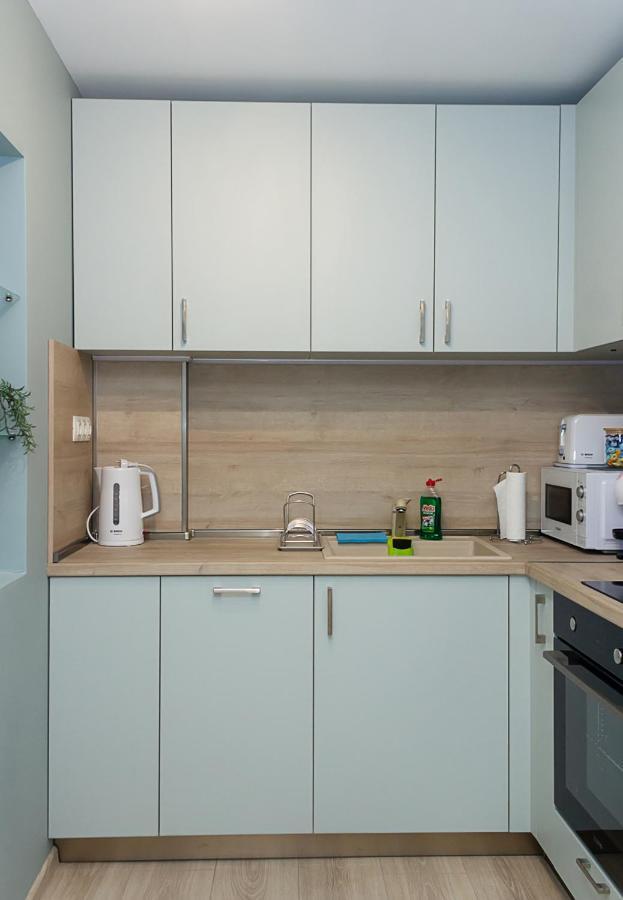 וארנה The Blue Apartment - 1Bd With A Cozy Balcony By Flat Mаnager מראה חיצוני תמונה